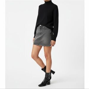 Forever 21 Pullon Black Faux Patent Ankle Boots sz 9